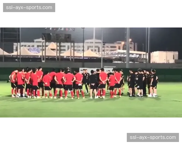“投篮训练观察：主力射手状态火热，教练组透露战术微调方向”